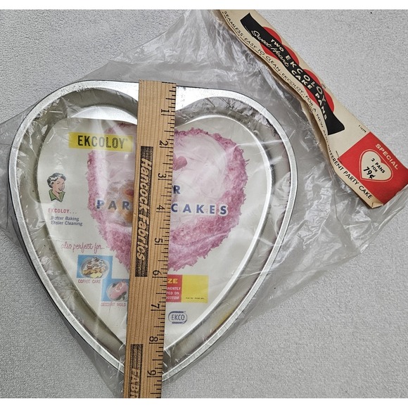 VINTAGE*NEW* Two Sweetheart Cake Pans Ekcoloy USA Heart Shaped EKCO Baking Tray‎ - Picture 12 of 12